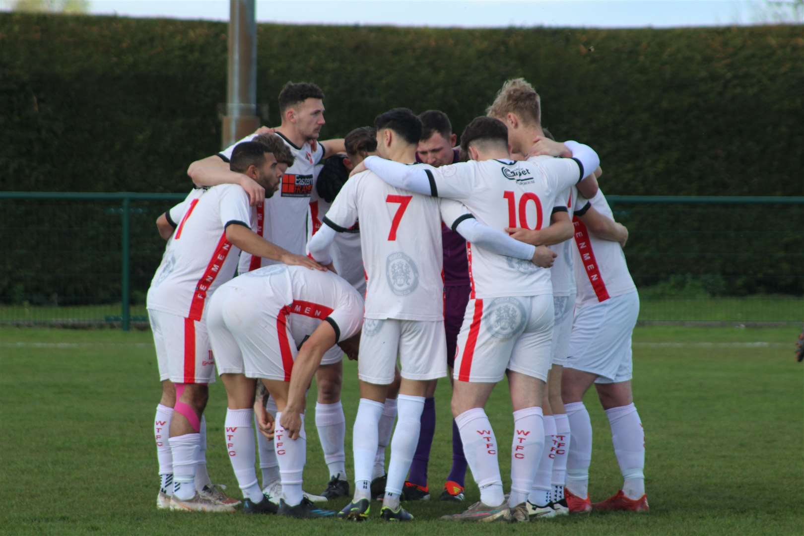 Before kick-off. Picture: Erin Larham