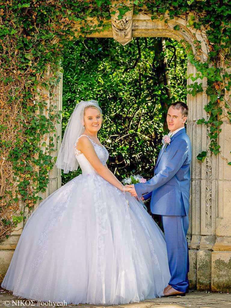 Rebecca and Lee Millard on their dream wedding day. (5503386)