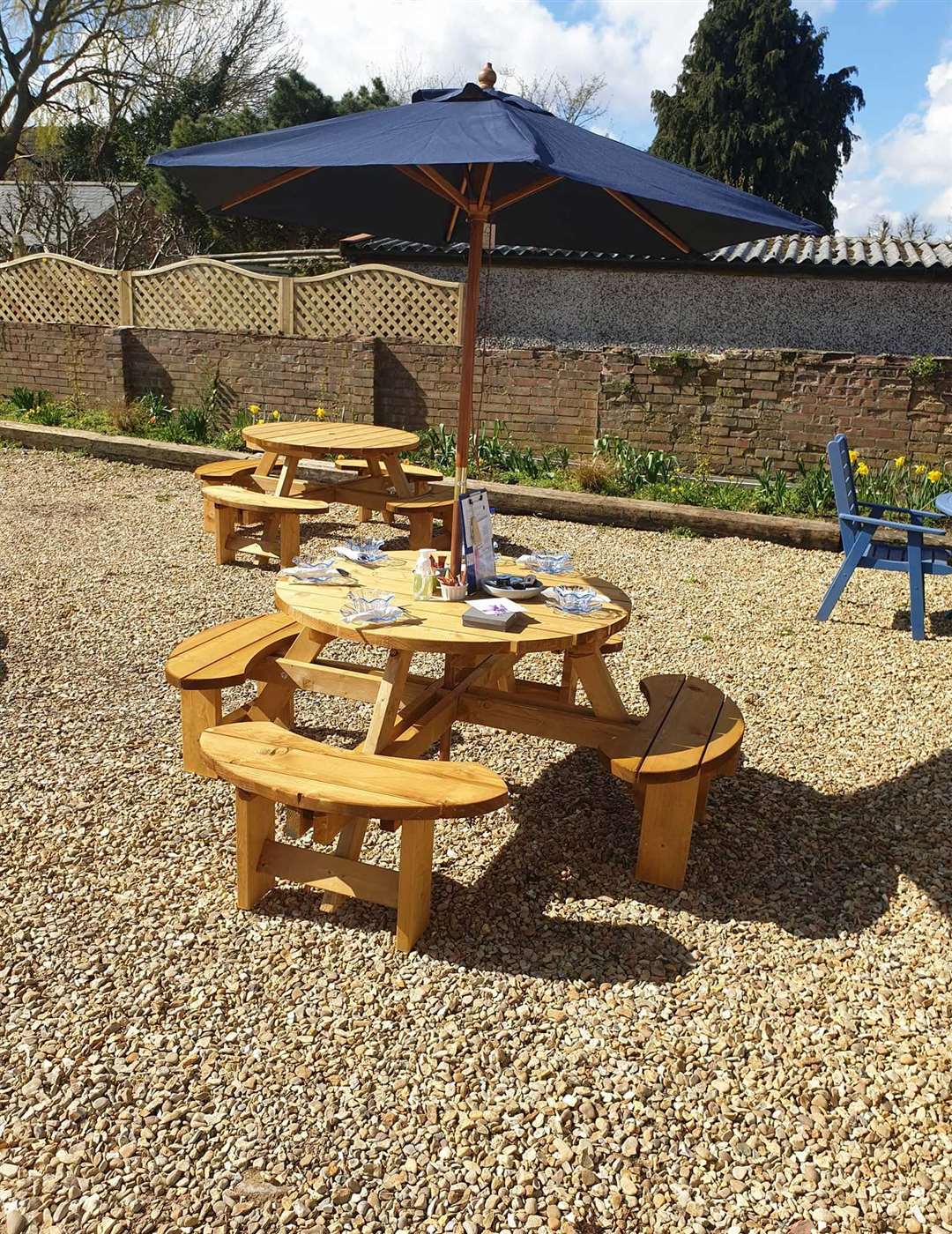 Manea's Cafe 29 boasted a sheltered outdoor seating area.