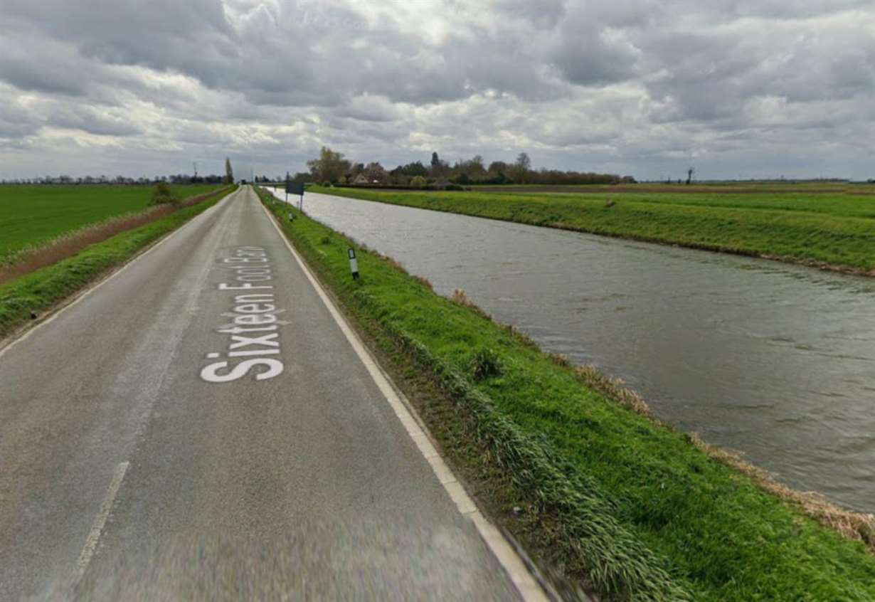 Car submerges in water after crashing into river