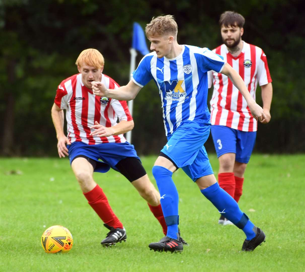 Action from Sutton Bridge v Oundle Town Reserves.