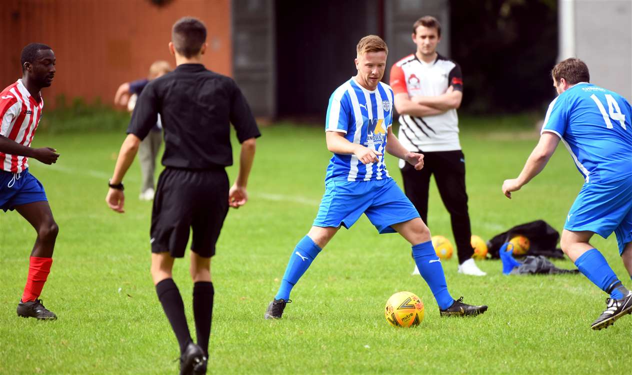 Action from Sutton Bridge v Oundle Town Reserves.
