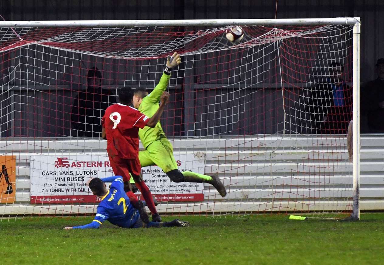 It's 1-0 as Tiago Nassunculo nets for Wisbech.