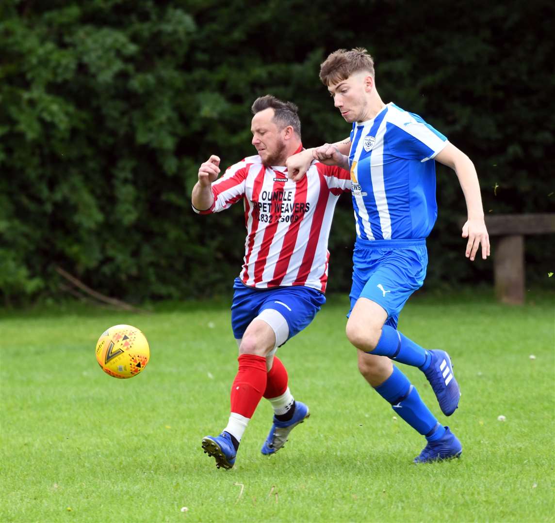 Action from Sutton Bridge v Oundle Town Reserves.