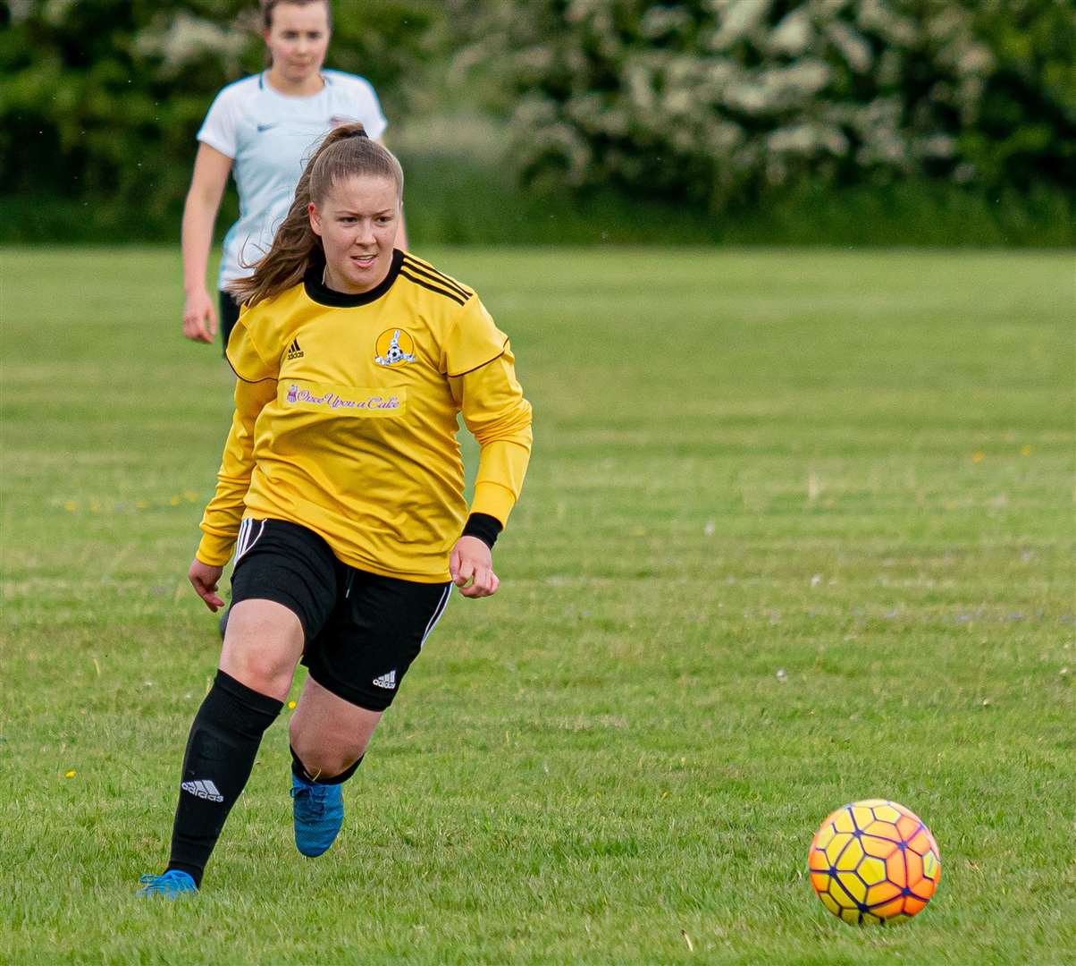 Youngster Eliseia Ciuciulete shows her strength on the ball.Photo: STEVE HONE (47490904)