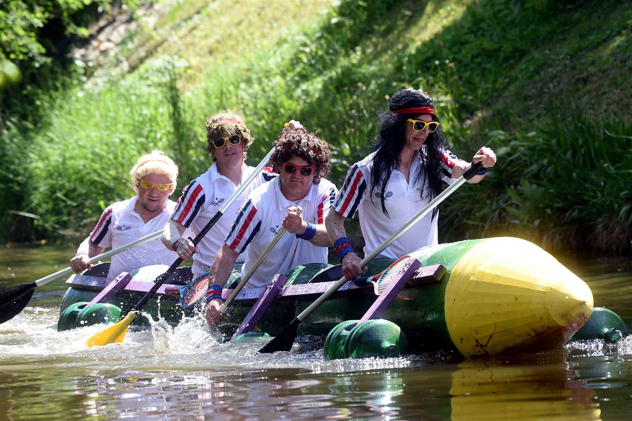 Outwell Raft Race. (11184451)