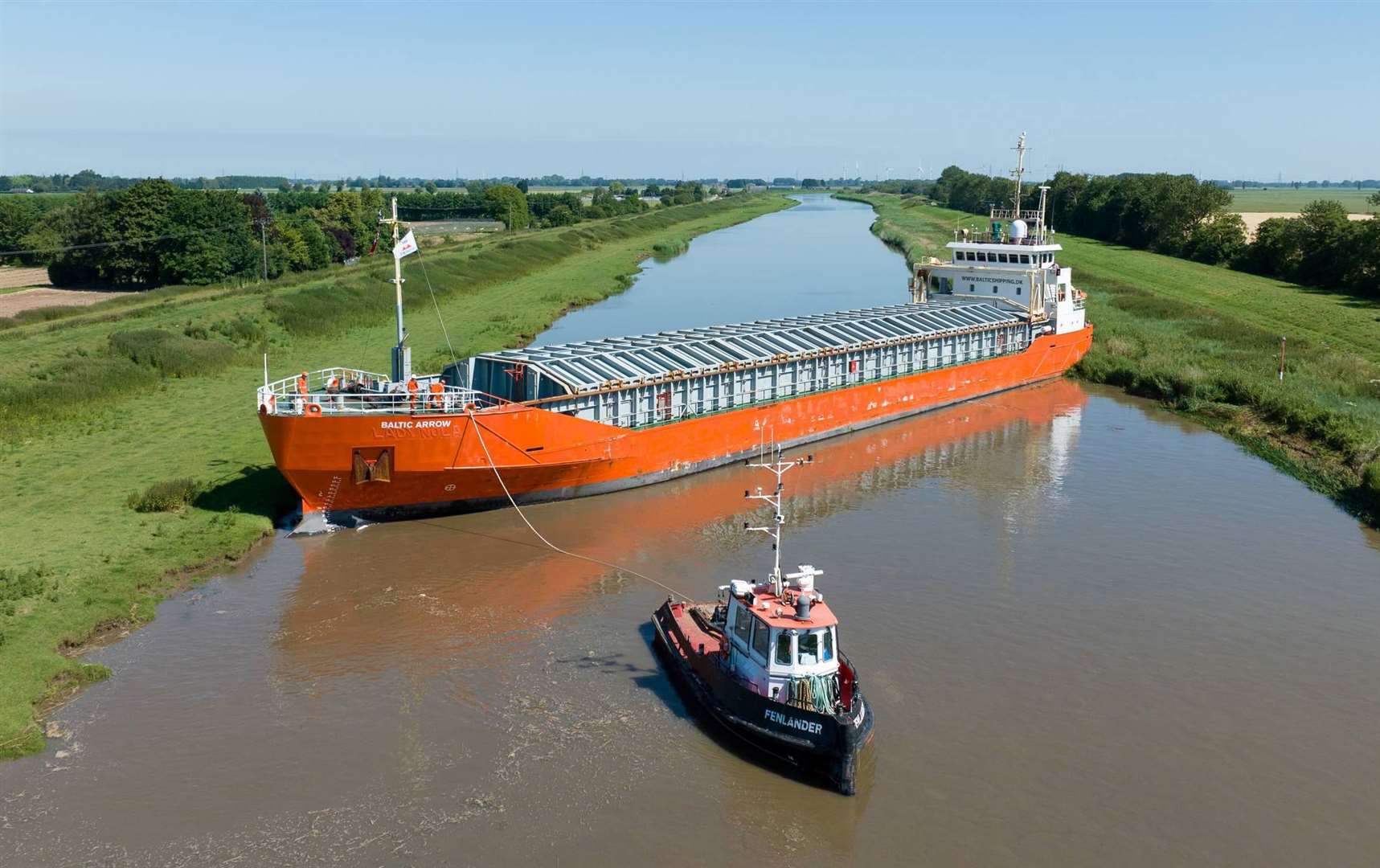 The Baltic Arrow stuck in the River Nene PHOTO: drone people