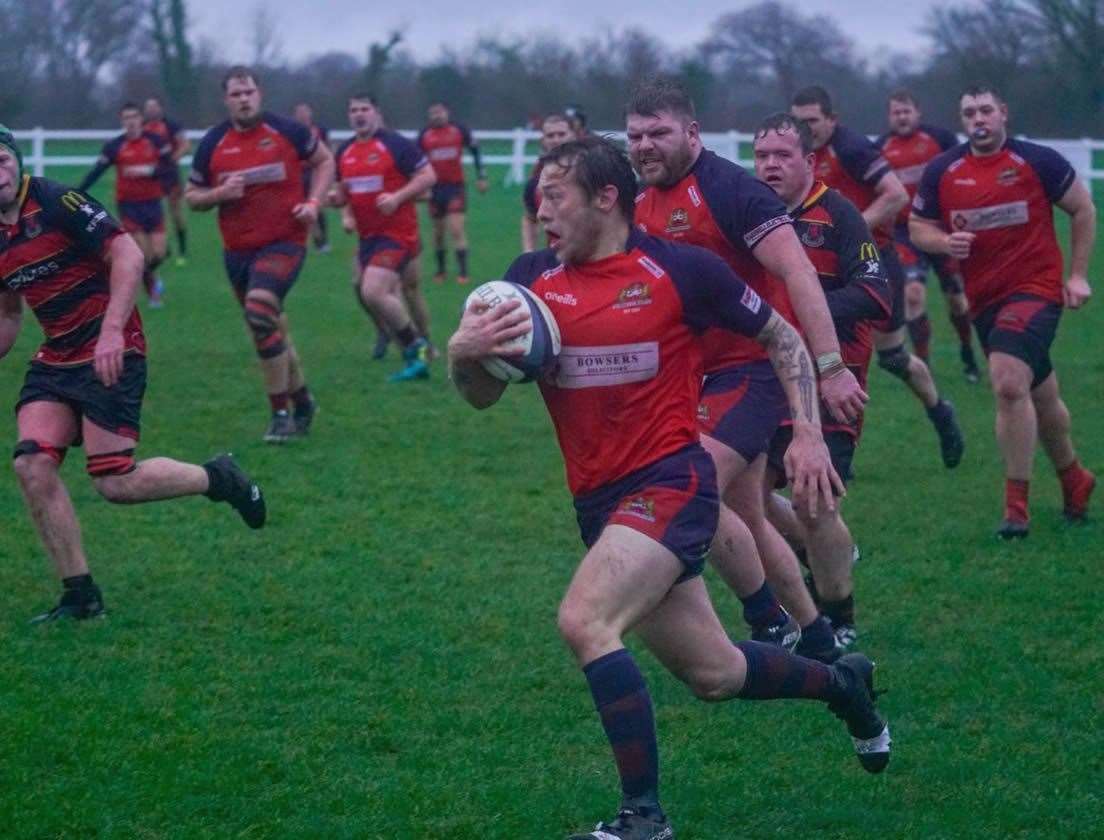 Left-wing Kean Kemsley in full flight