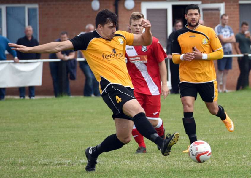 March Town FC v Halstead Town match action ANL-150817-081712009