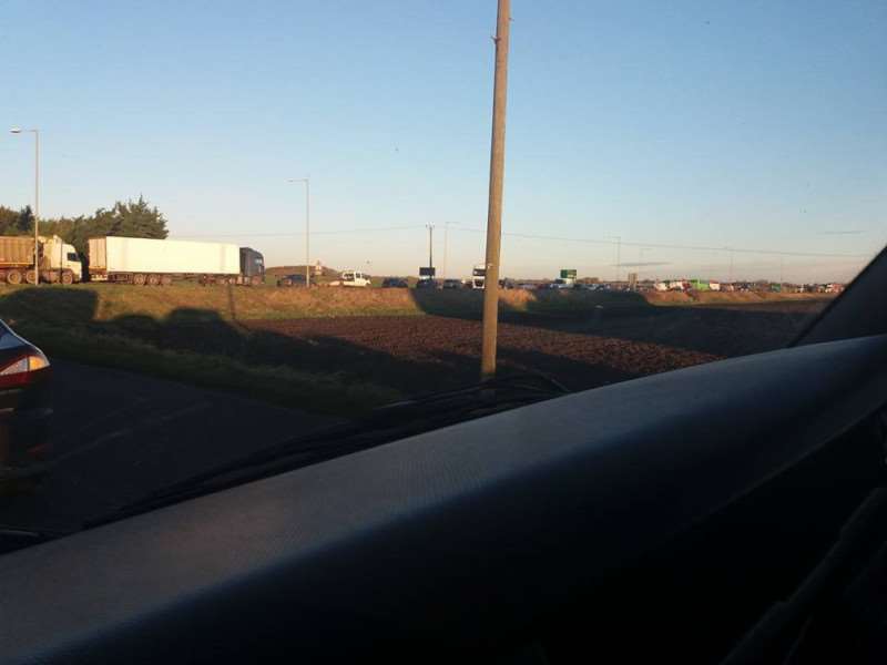 Kym George posted this image of the traffic tailbacks caused by a lorry that has been blown over at Rings End on Wisbech Discussion page.