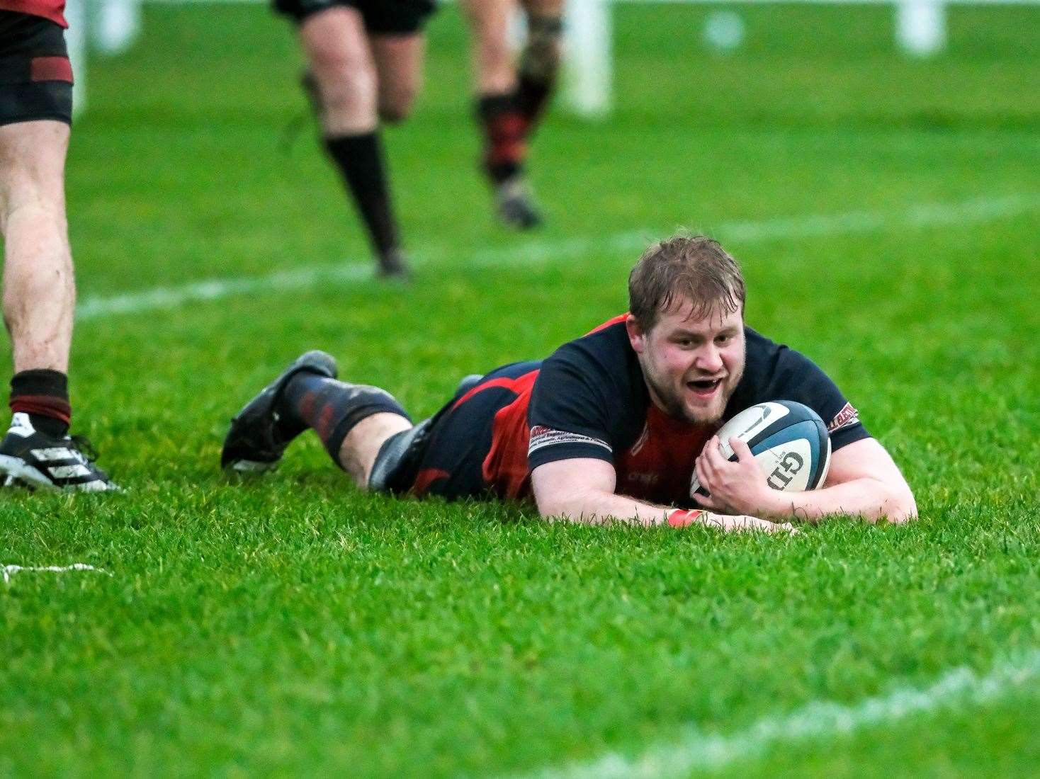 No8 MJ Wright going in under the posts for the final try. Picture: Andy Titmuss