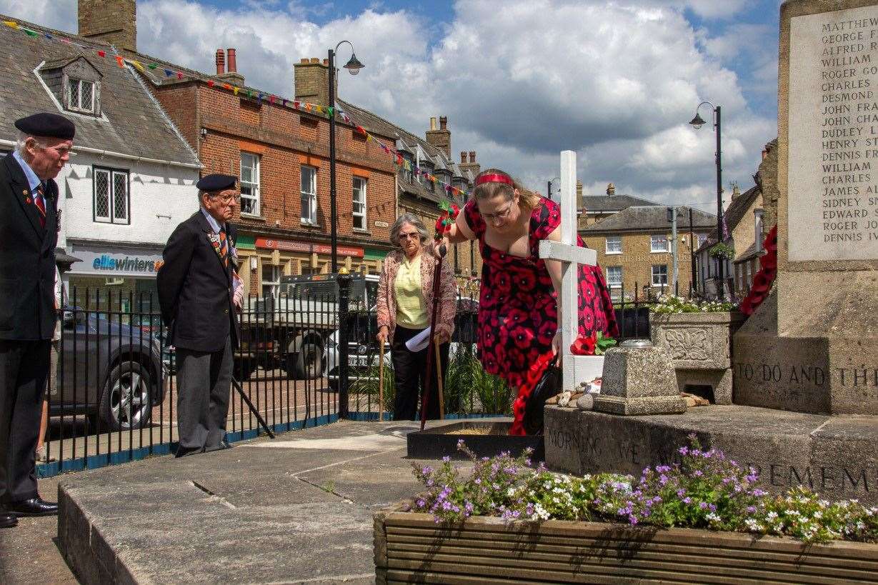 Chatteris Branch Royal British Legion held a short service of Remembrance to mark the 40th Anniversary of the end of the Falklands War. Photos: tina Prior. (57397275)