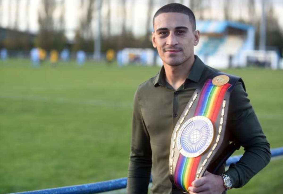 Jordan Gill is to be honoured in a mural alongside fellow Chatteris boxers Dave 'Boy' Green and Eric Boon.