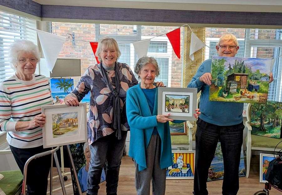 Gill Repper donates to Hickathrift House Care Home