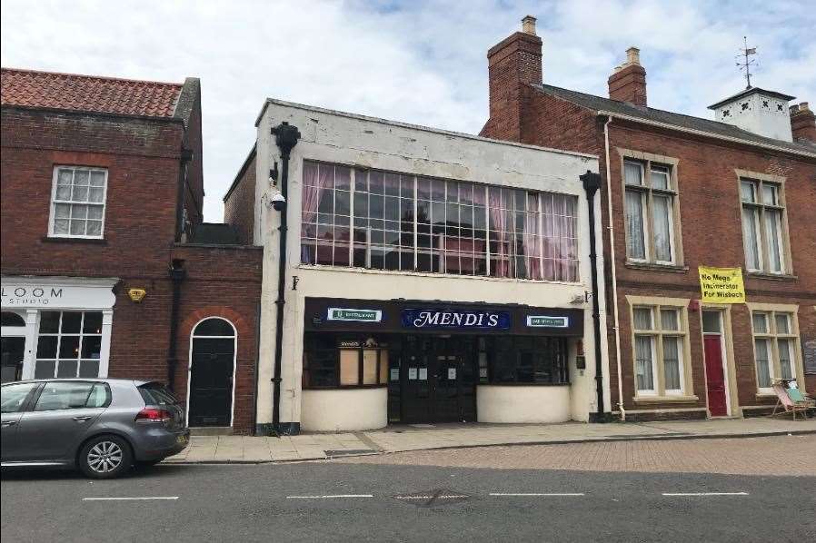 Mendis is on the market at £410,000. Picture: Everard Cole/Rightmove (49703743)