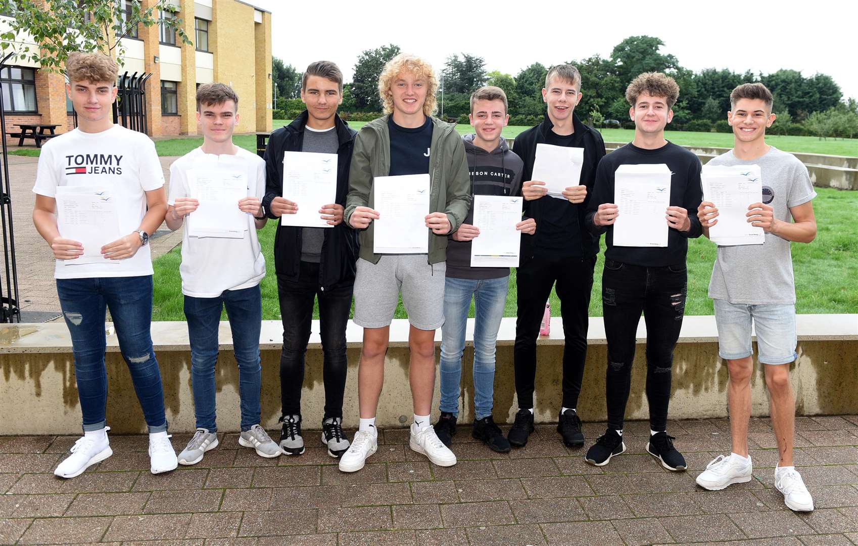 GCSE results day at Thomas Clarkson Academy. (3757390)