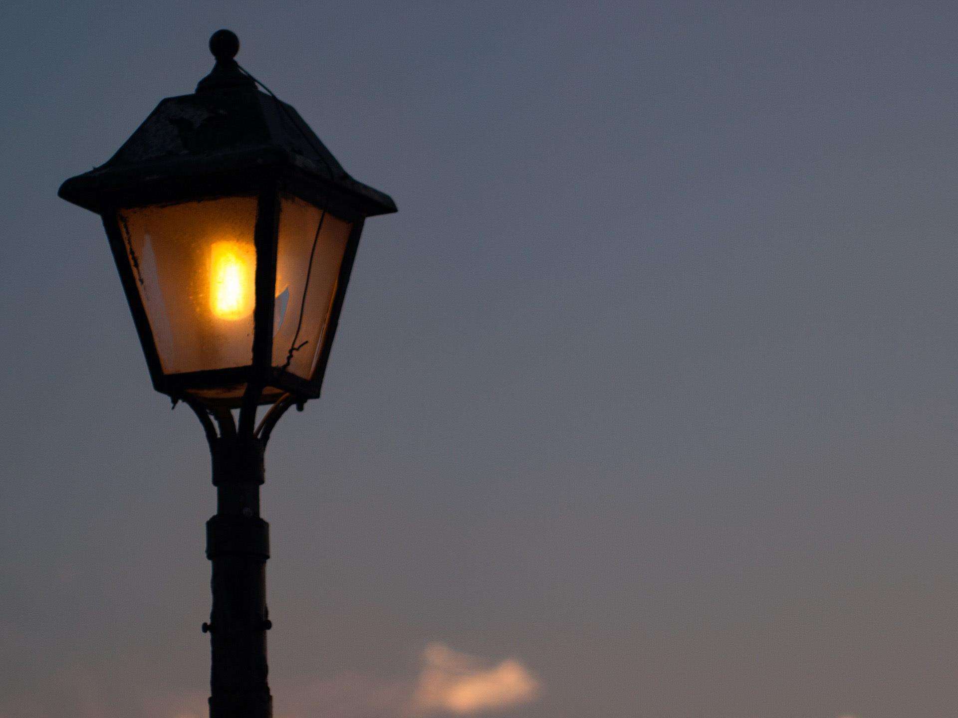 street lights are to be upgraded across Cambridgeshire. (2098473)