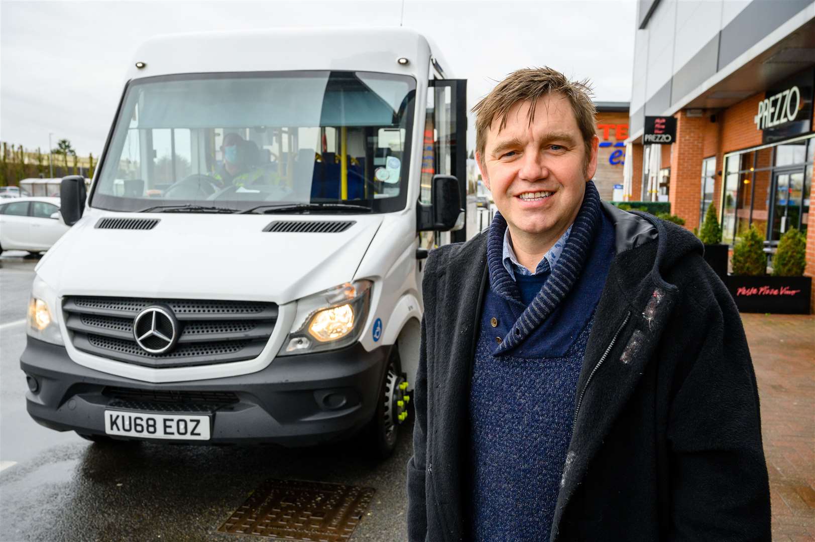 Mayor Dr Nik Johnson next to the number 68 bus. (59980041)