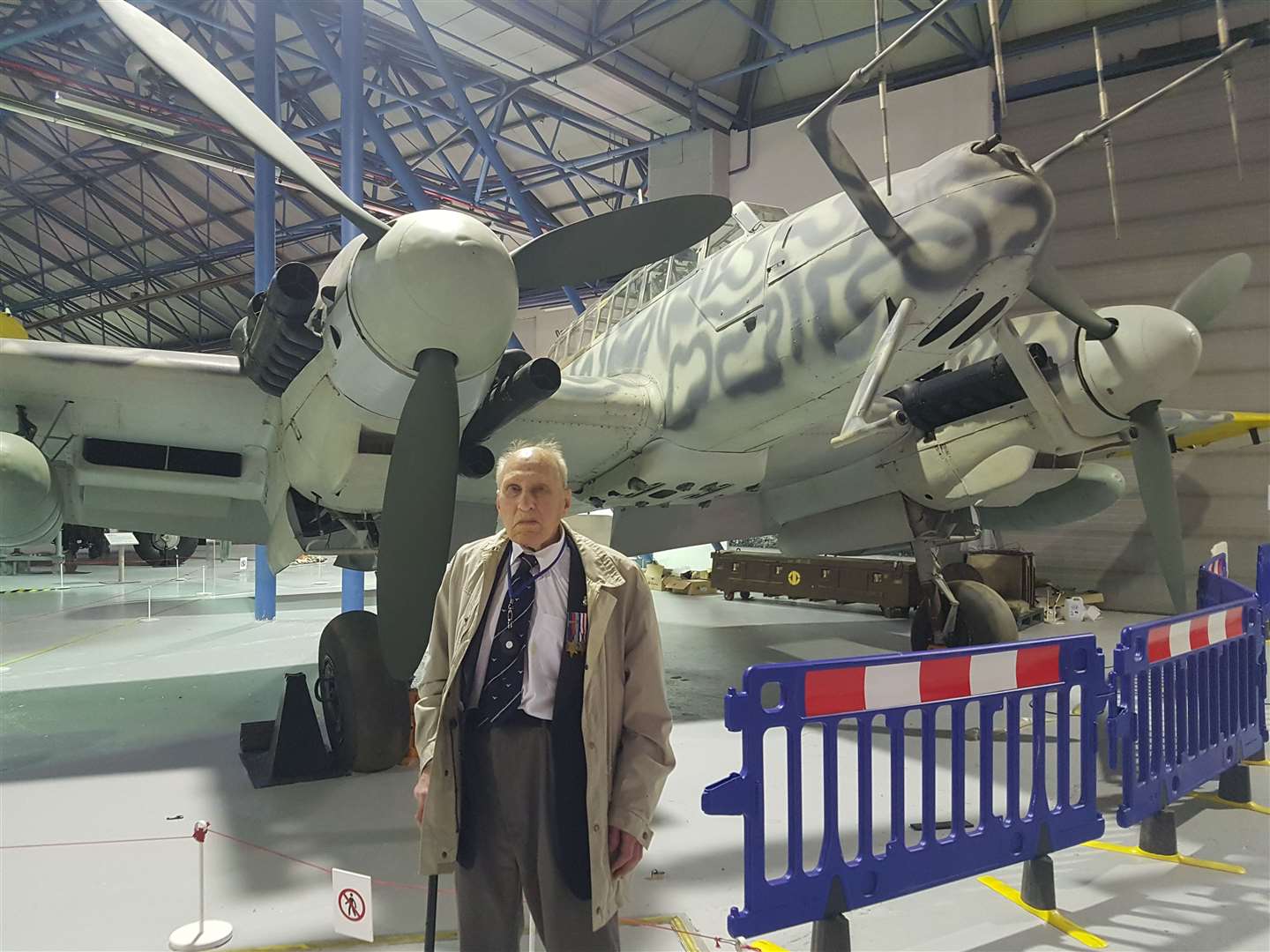Henry with a plane like the one that shot his Halifax bomber down. (42933784)