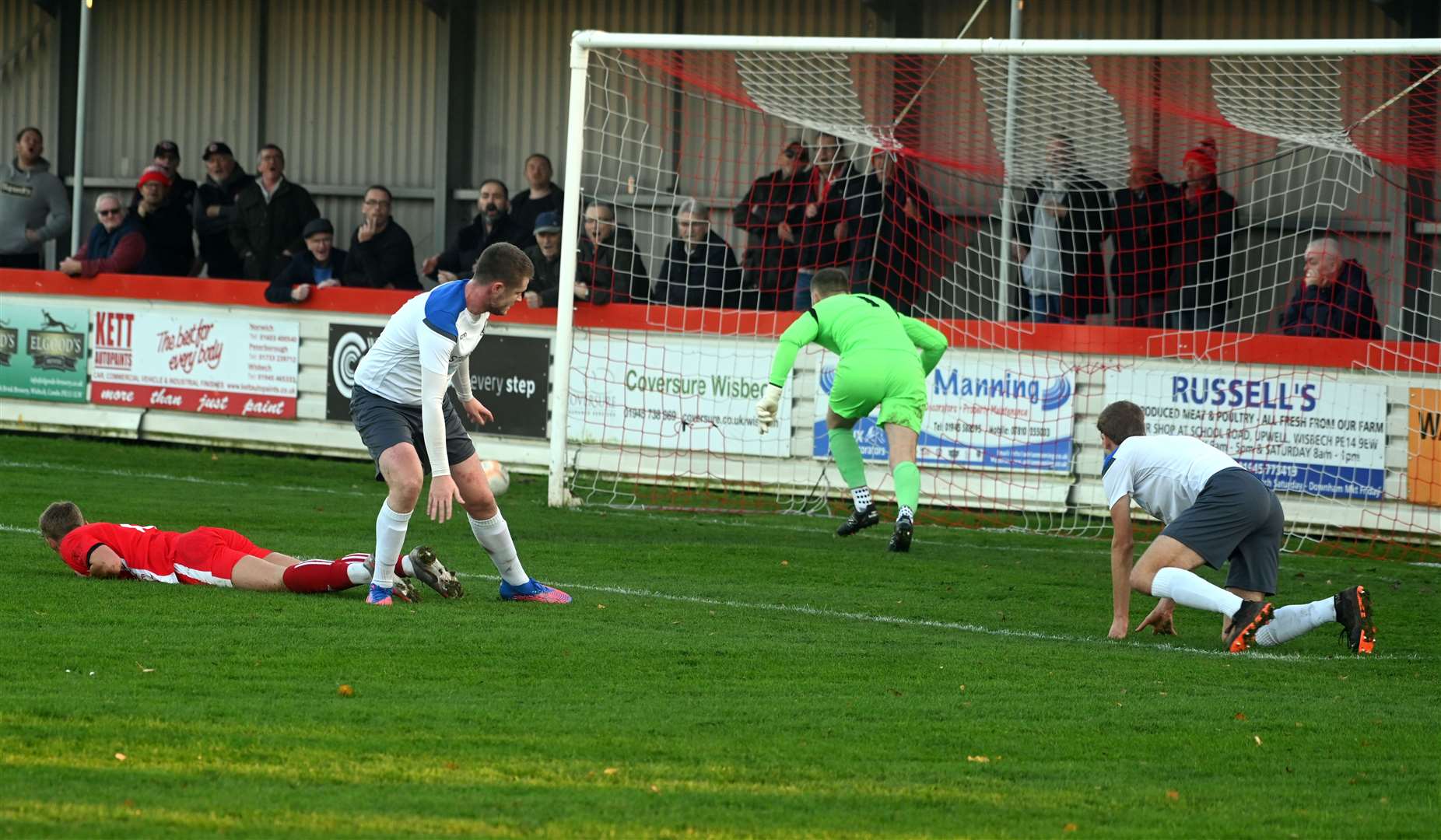 Morgan Penfold went so close in the first half
