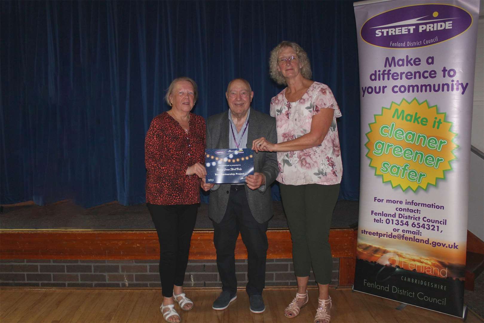 Maureen Fernley (L) & Sue Unwin (R), Parson Drove Street Pride, award for Best Partnership Project