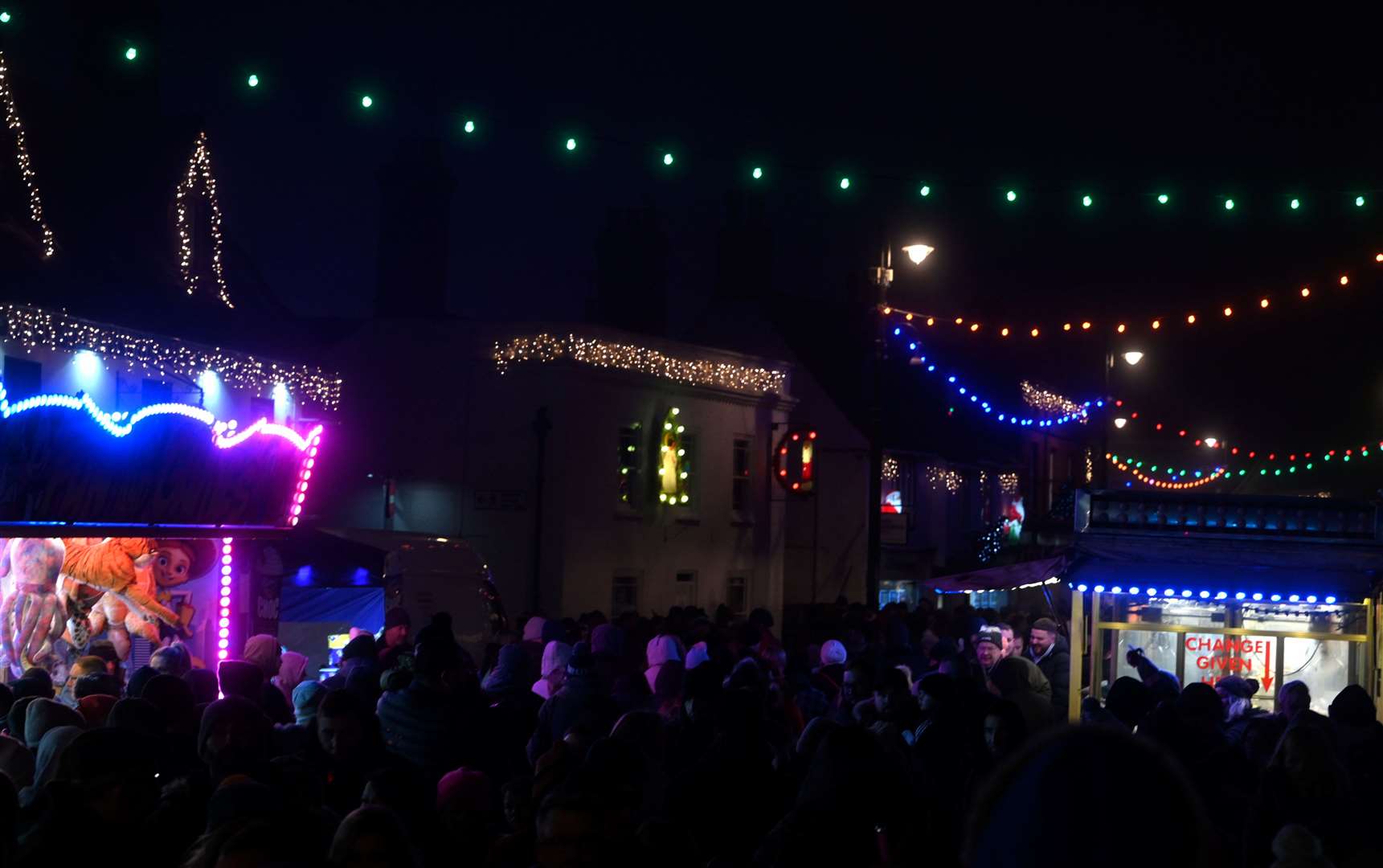 Chatteris Christmas lights switch on
