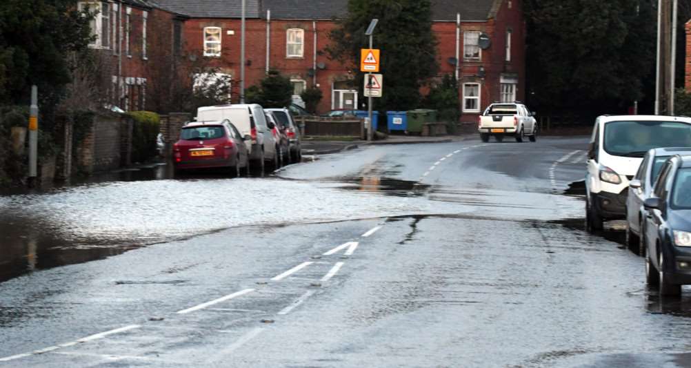 Water Leak on North End Rd Wisbech