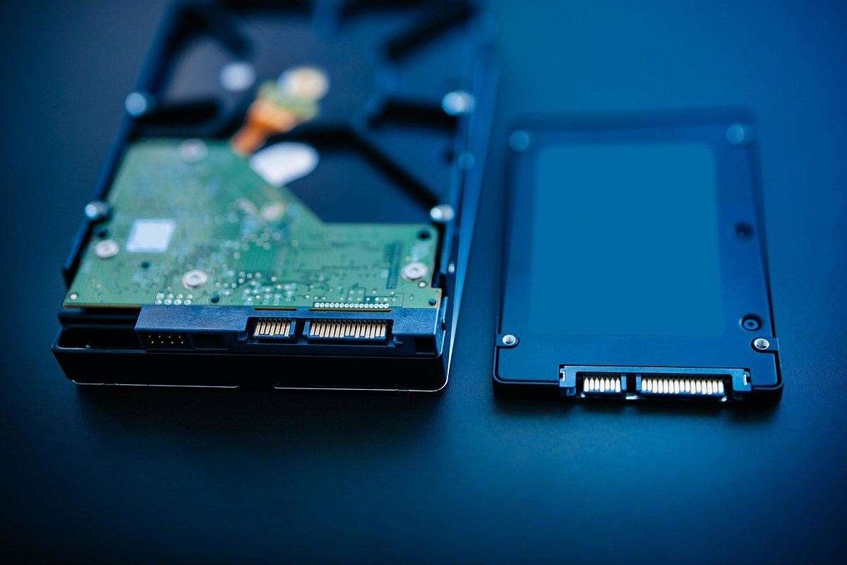 SSD and HDD (57445643)
