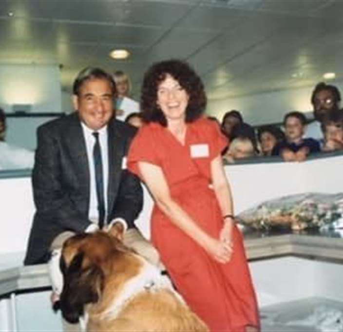 Dr Elaine Stutard with Bernie Winters and his dog Schnorbitz who officially opened Amical in 1989.