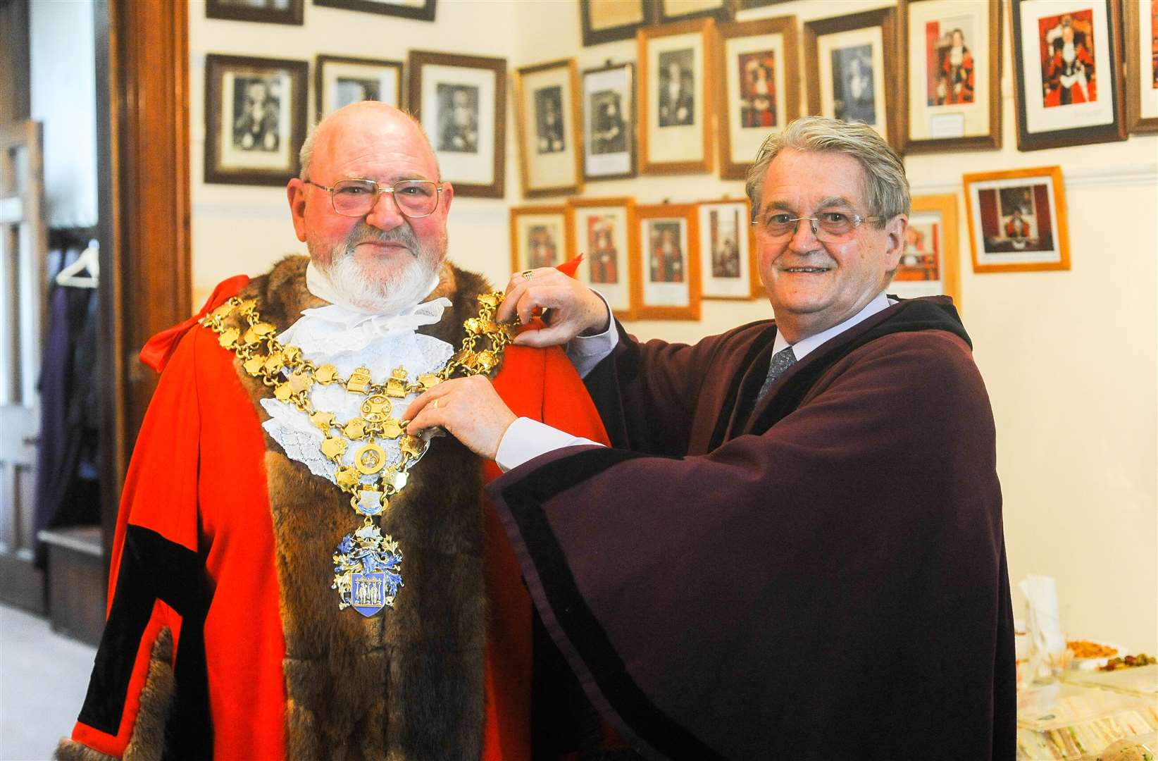 Michael Hill is the new Mayor of Wisbech pictured here with outgoing Mayor Peter Human.. (10027766)