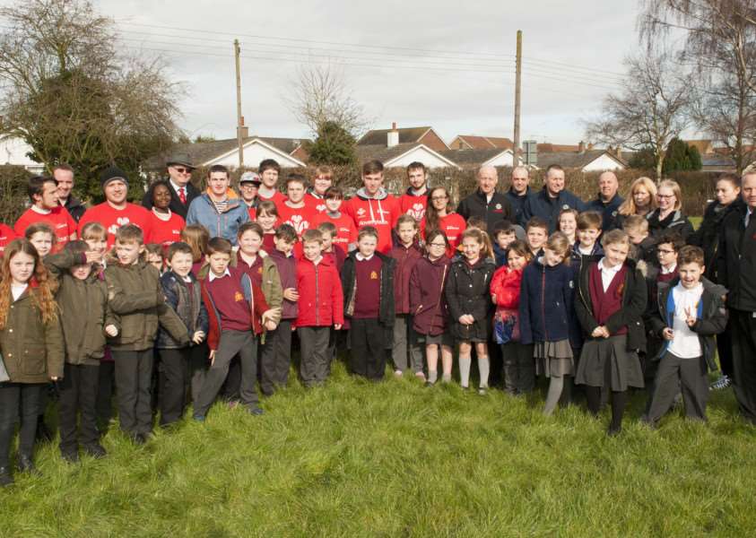 Gorfield Primary School Hand over Community Project from the Princes Trust. ANL-160803-143519009
