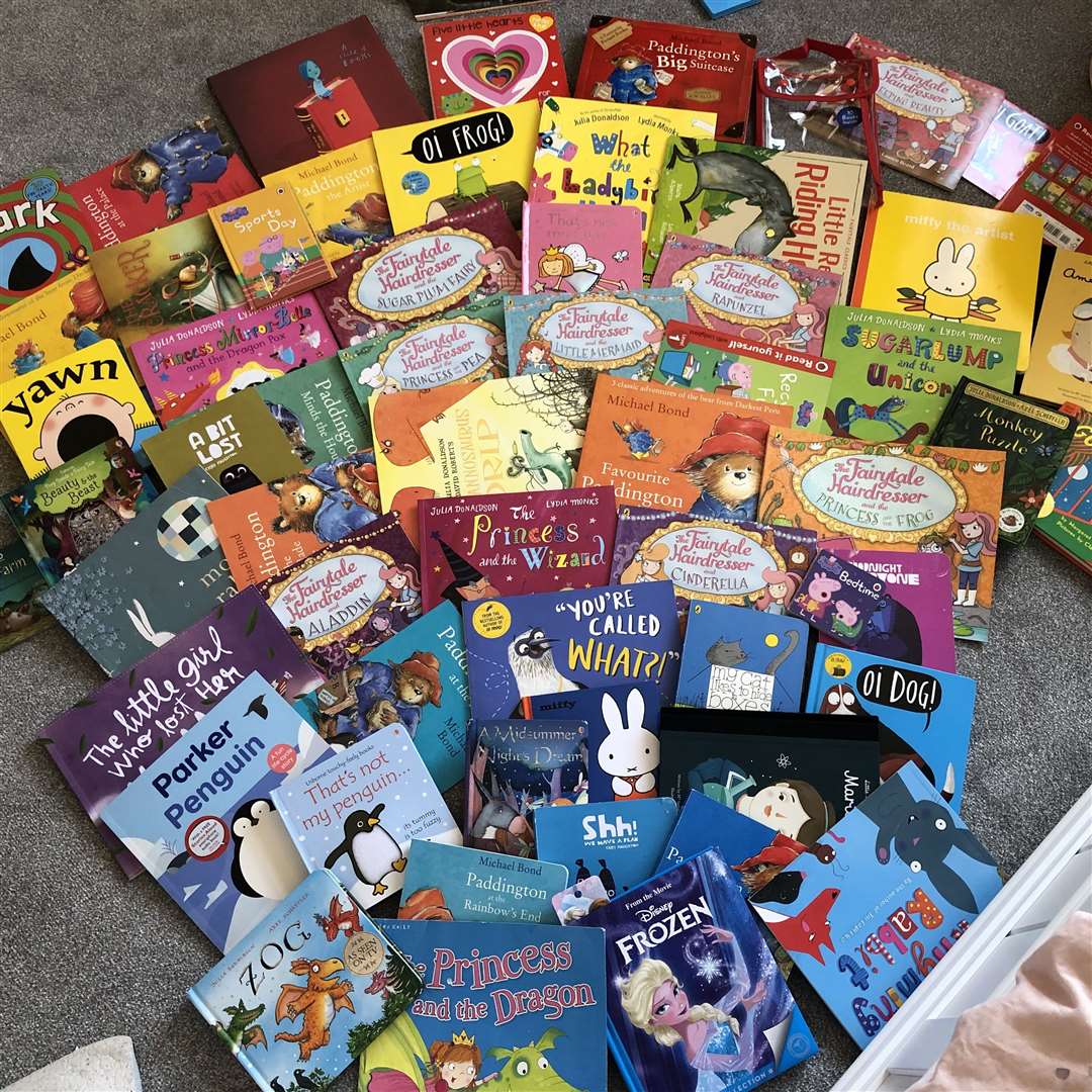 Children's books (62746196)