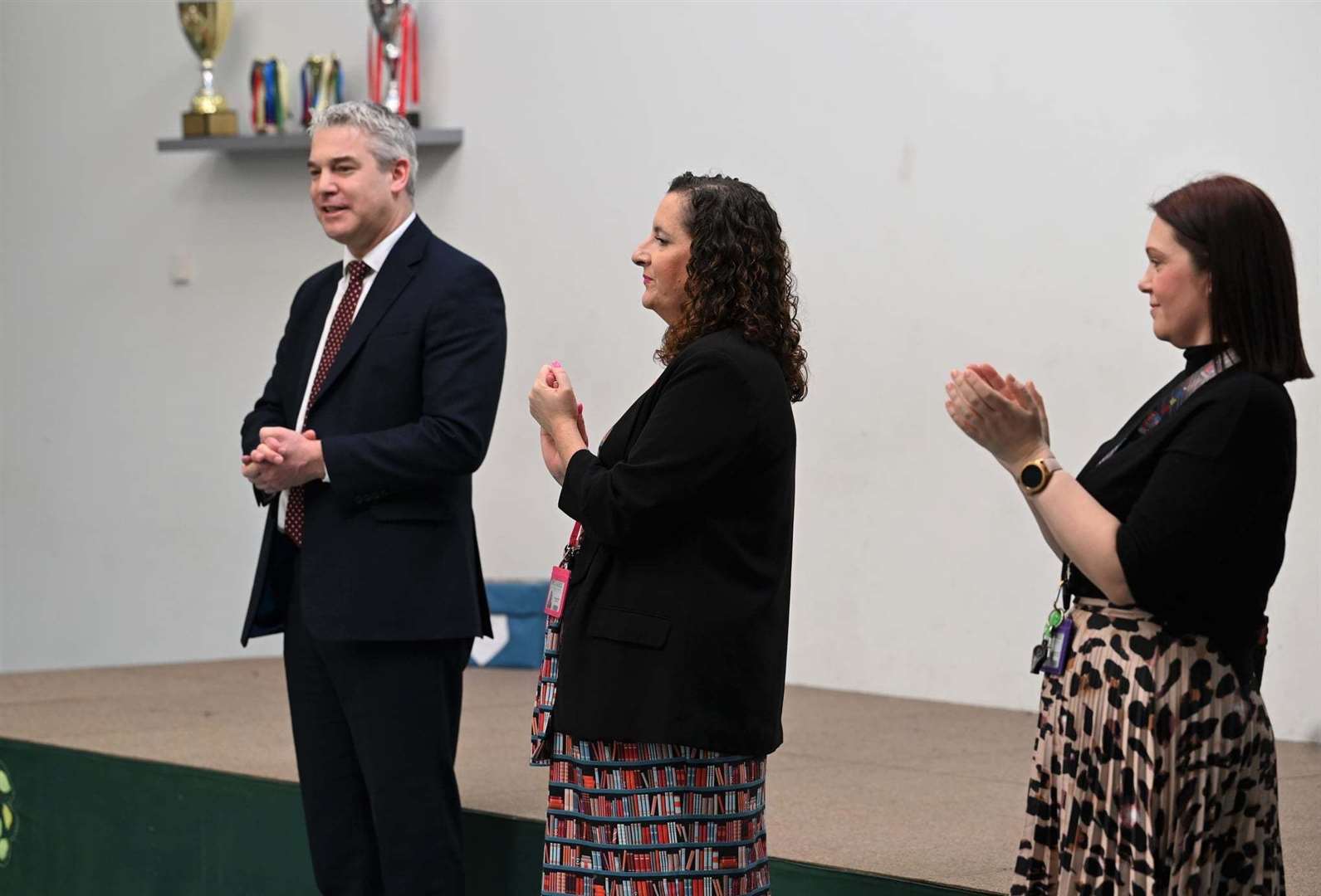 MP Steve Barclay paid a visit to the Orchards Academy in Wisbech to talk about careers. (55468197)