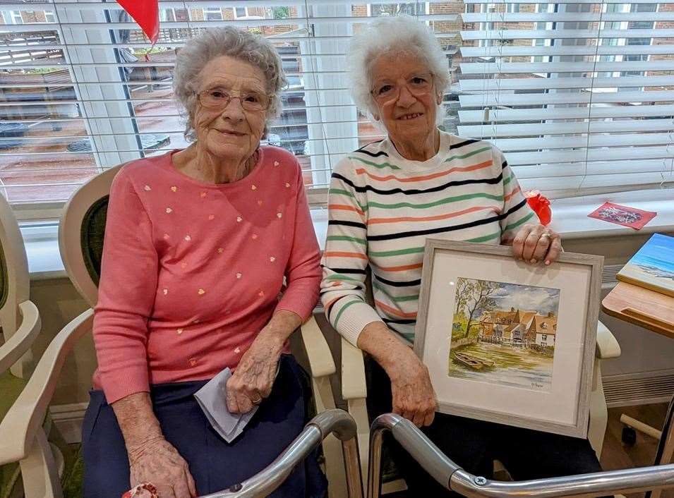 Gill Repper donates to Hickathrift House Care Home