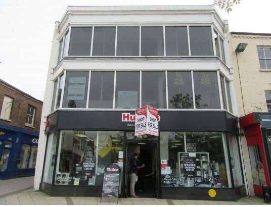Plans have been submitted to create four 'high quality apartments' above the former Hughes shop in Wisbech. (43849836)