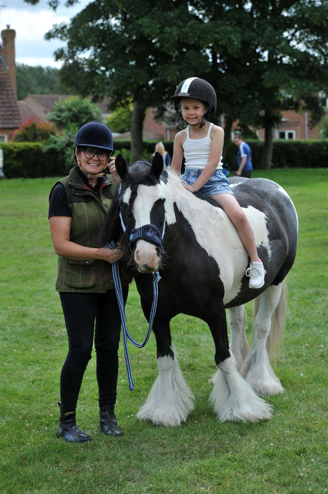 Kirsty Manson and Franky Mae (6) with Lilly