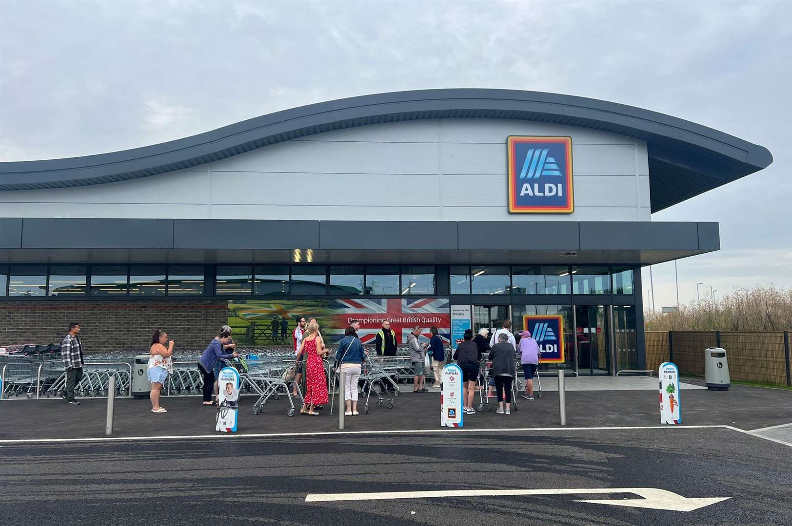 Aldi is calling on charities, community groups, and food banks in Cambridgeshire to register to receive surplus food donations from its stores this Christmas.