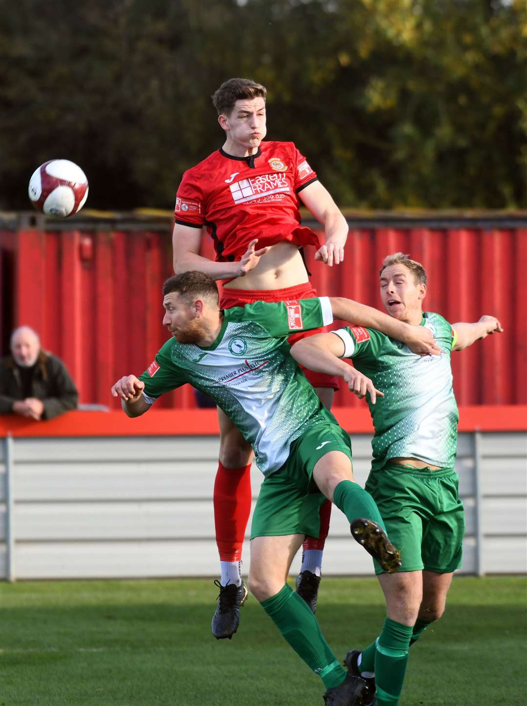 Ben Richards wins a header