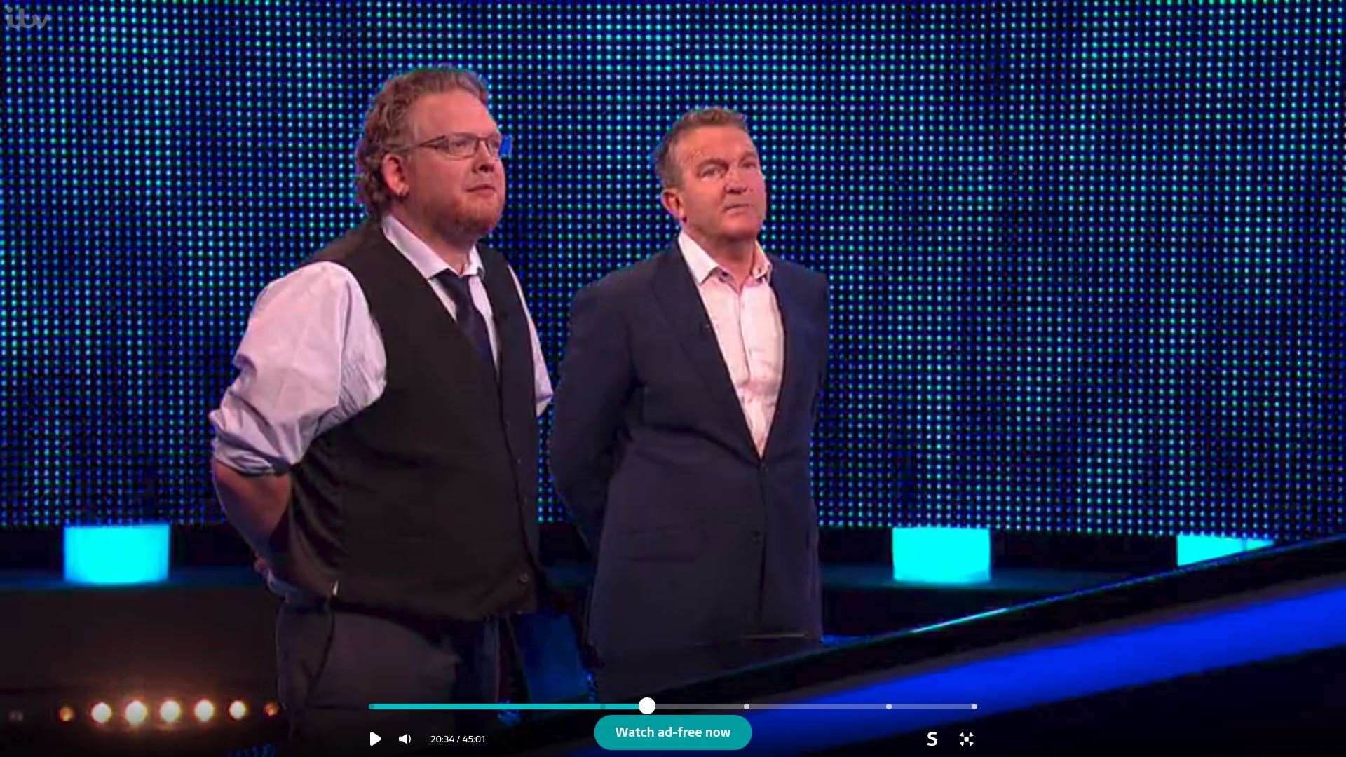 Ian Gooda with host Bradley Walsh on The Chase. Picture: ITV (29633946)