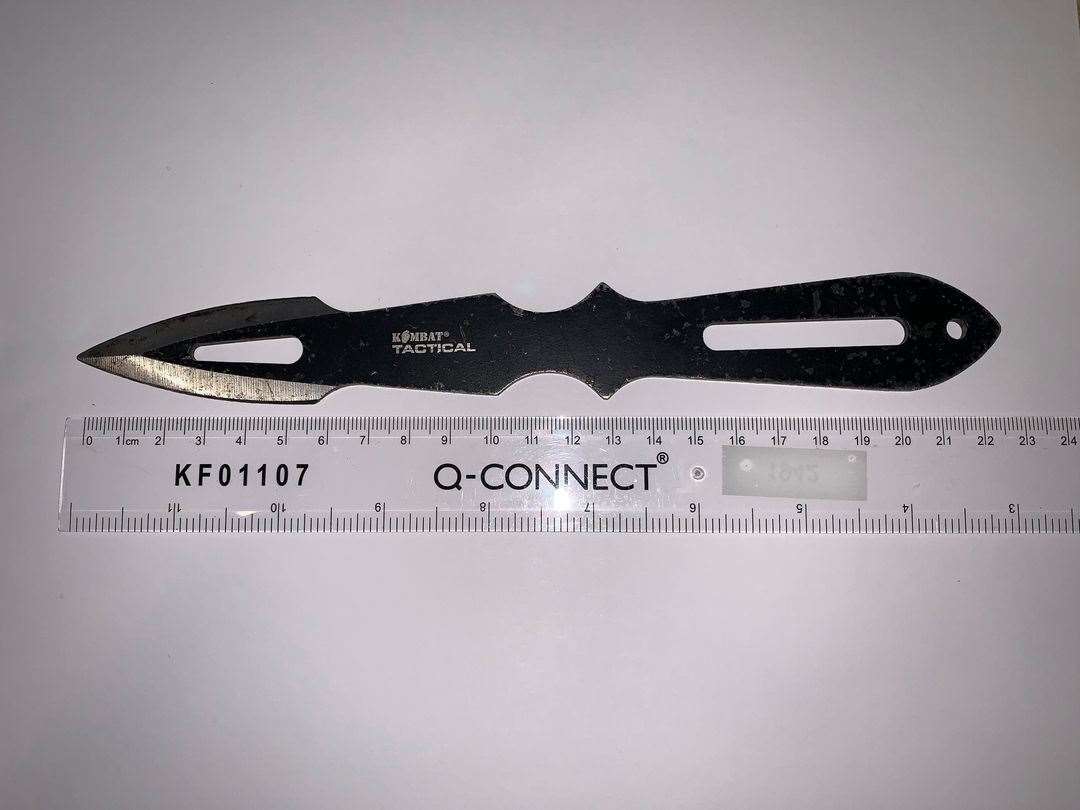 The arrested man had a knife. (45801976)