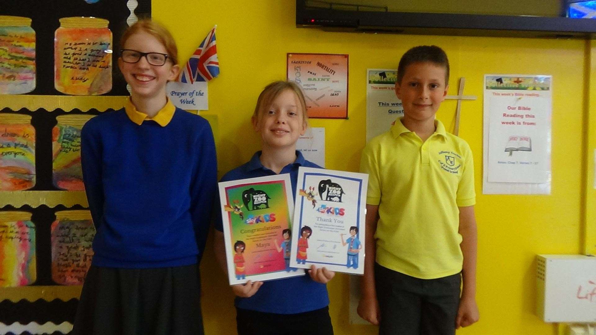 Anthony Curton pupils from left: Beth, Maya and George. (14230756)