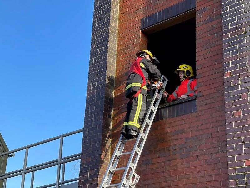 The course challenges the young people with a variety of activities.