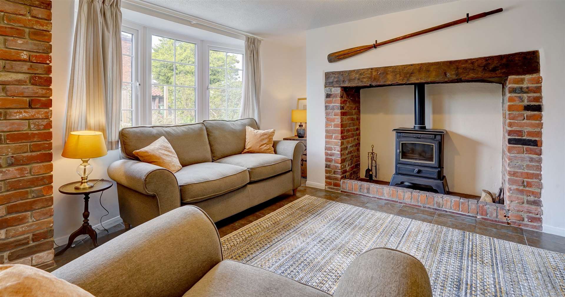 Rose Cottage is tucked away in the quaint village of Winterton-on-Sea