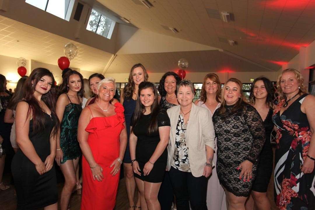 Wisbech HC awards 2019 Ladies 3rds. (9967377)