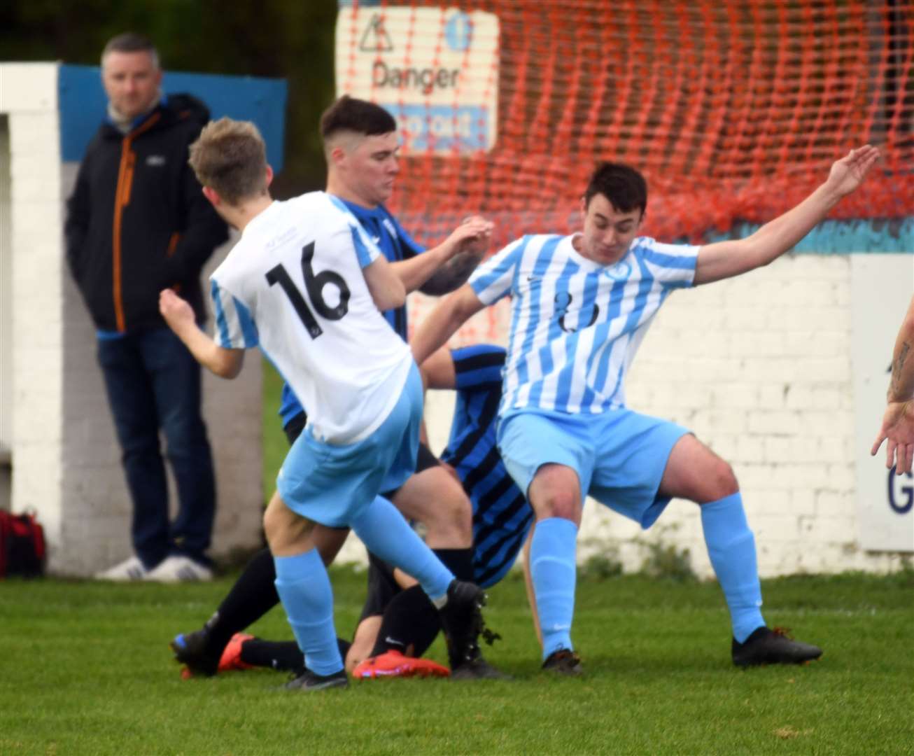 Chatteris v Wimblington Football. (52899937)