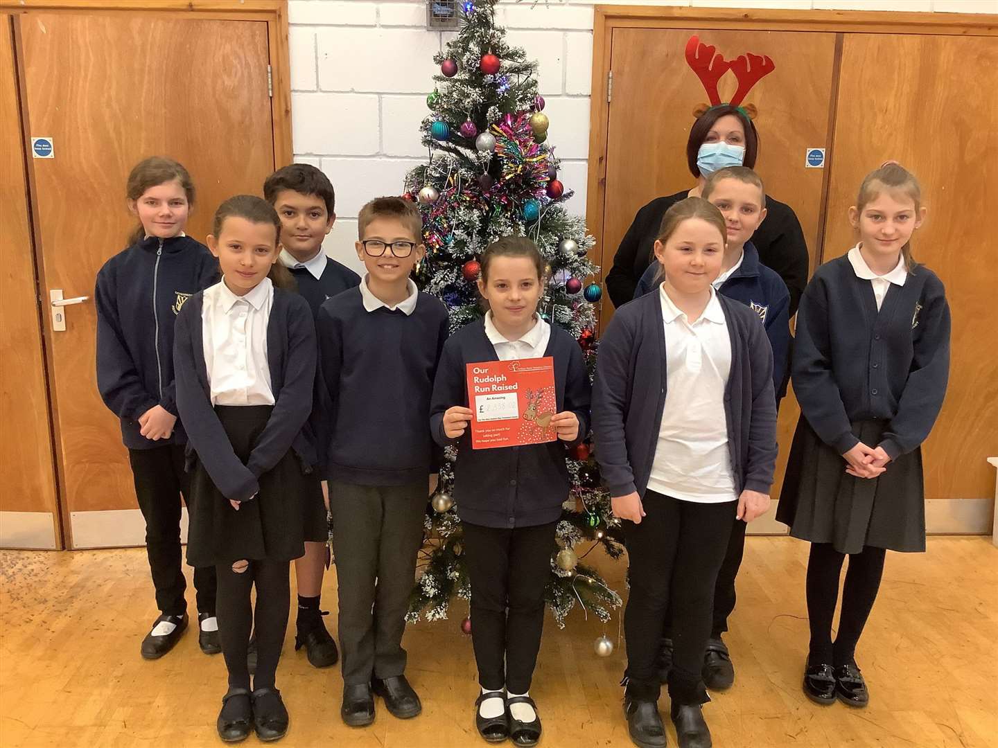 Children and Leverington Primary Academy have raised over £2,300 fro charity. (53574772)
