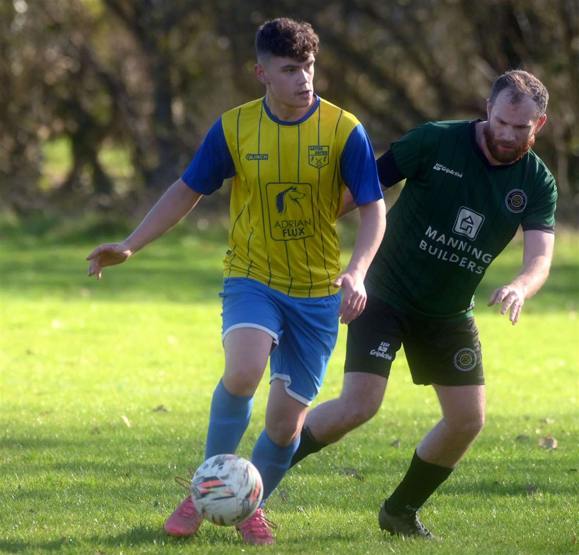 Marshland Saints Reserves (Green) v Gayton United (Yellow)