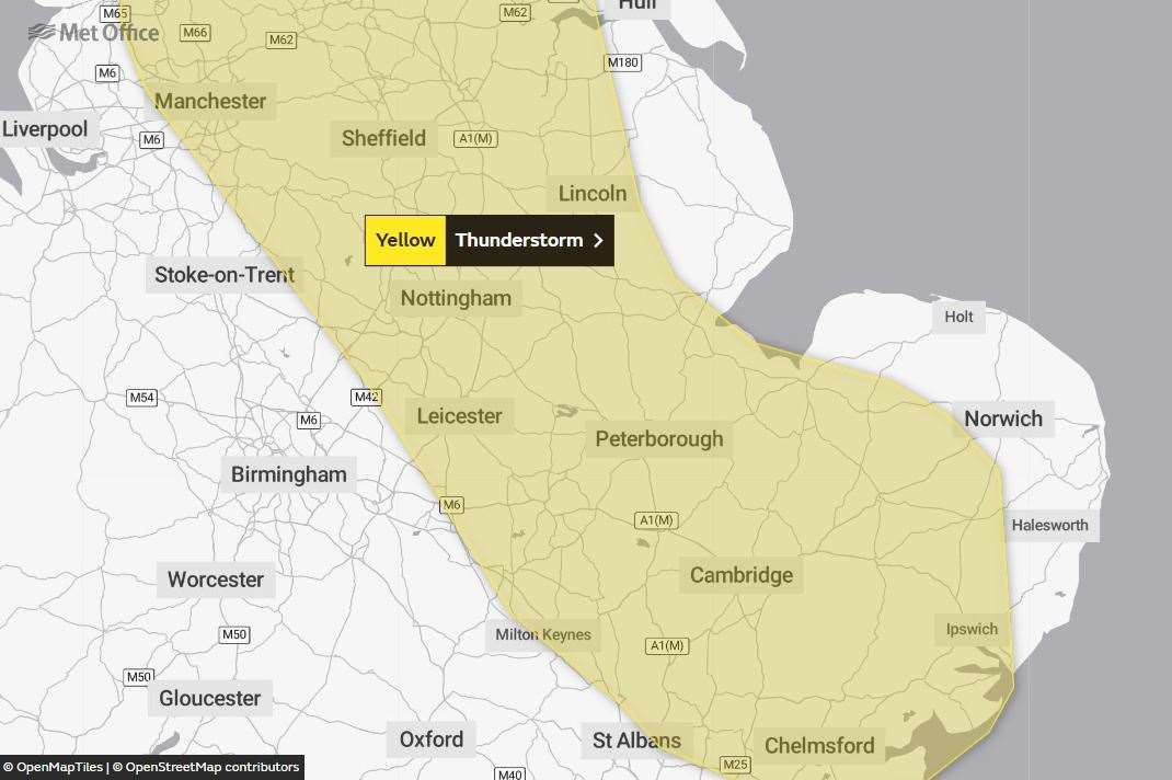 A yellow weather warning for thunderstorms has been issued by the Met Office (60113872)