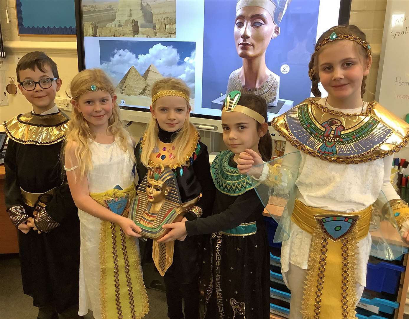 The children wore their best Egyptian outfits for the day.