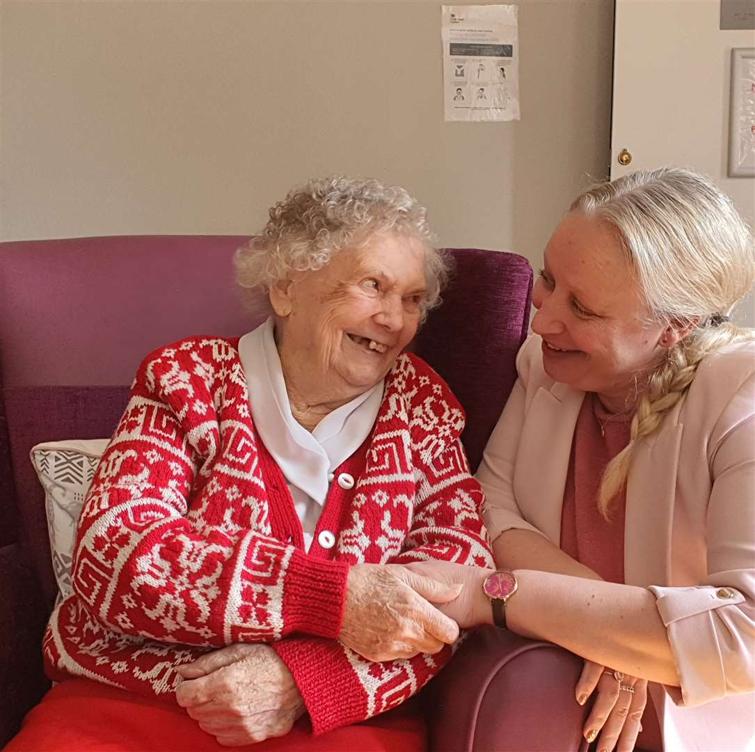 Elsie Mabel Griggs with reporter Jenny Beake. PHOTOS: Jenny Beake